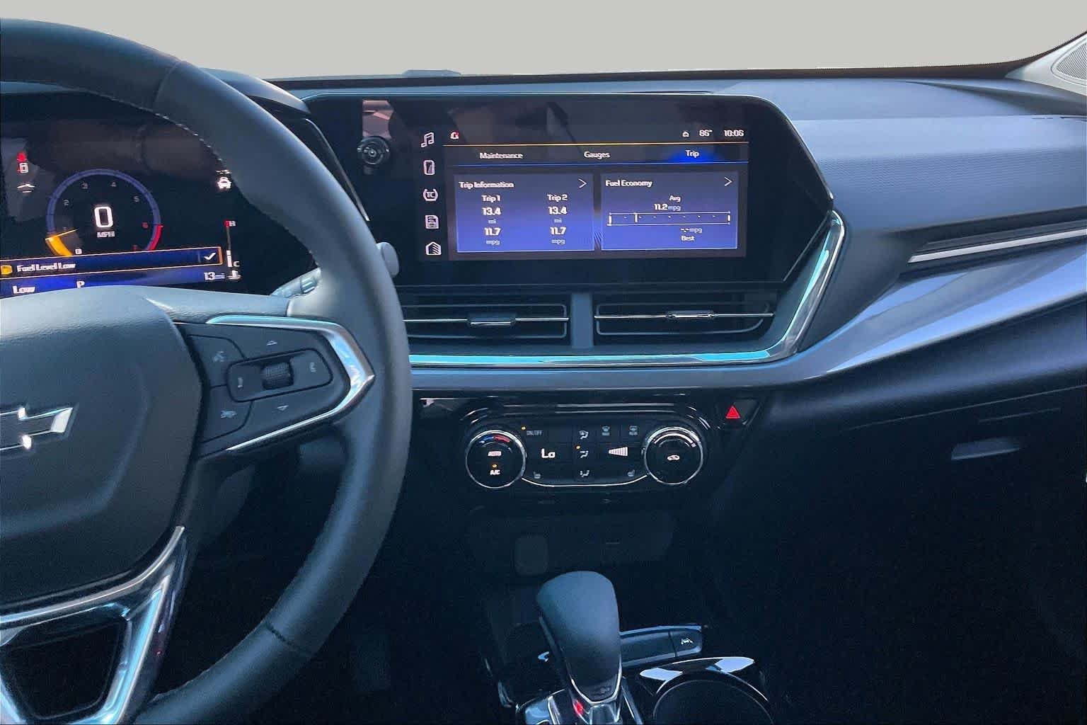 2026 Chevrolet Trax Activ - Photo 6