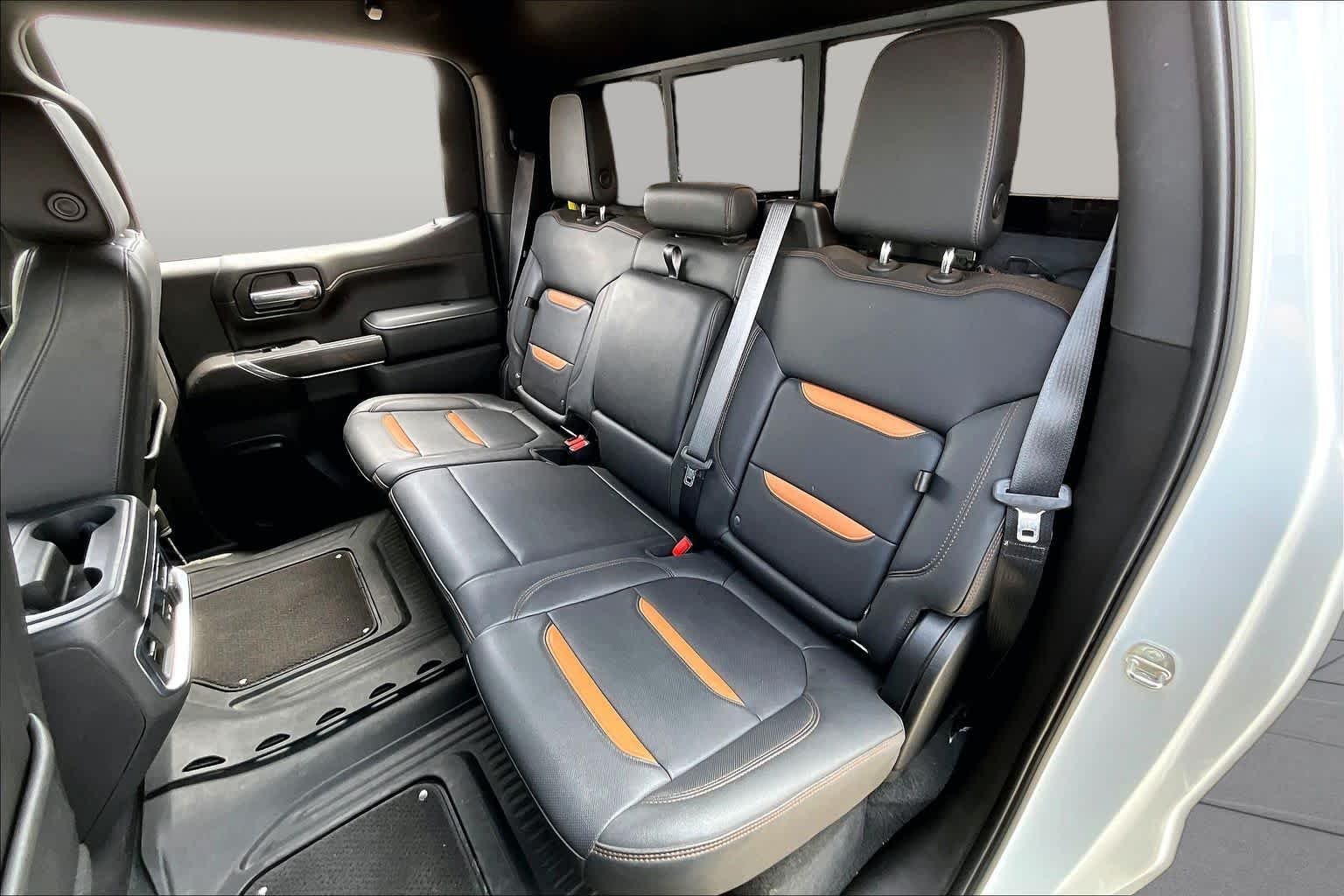 Used 2021 Summit White GMC AT4 image 20
