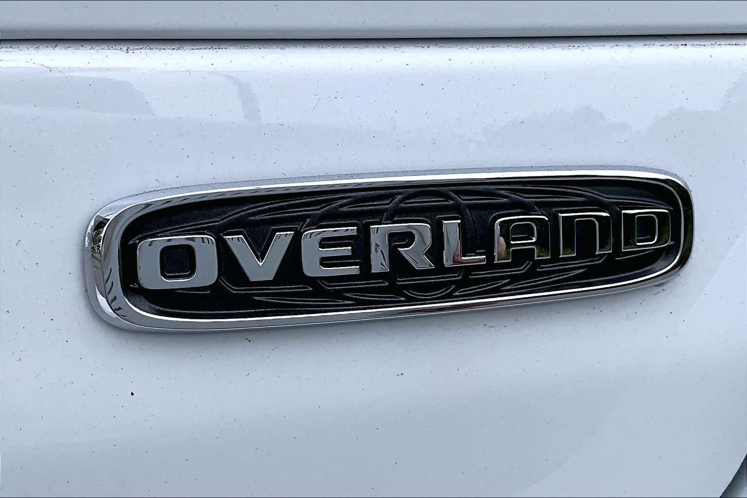 Used 2023 Bright White Clearcoat Jeep Overland image 33