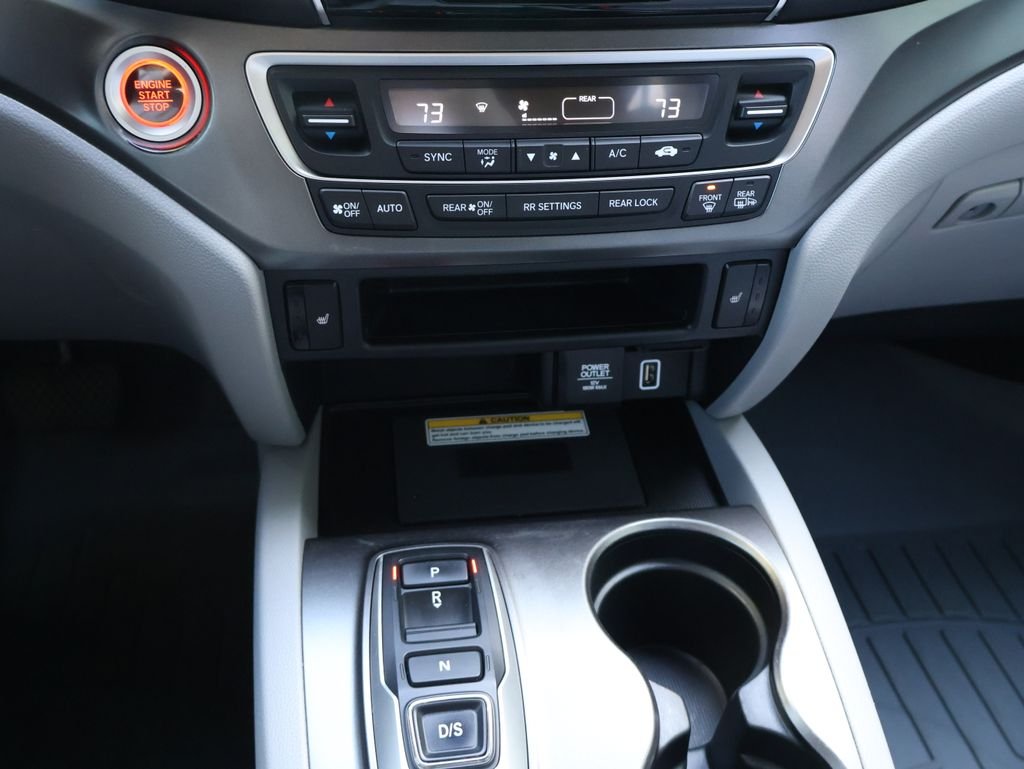 2021 Honda Pilot SE - Photo 17