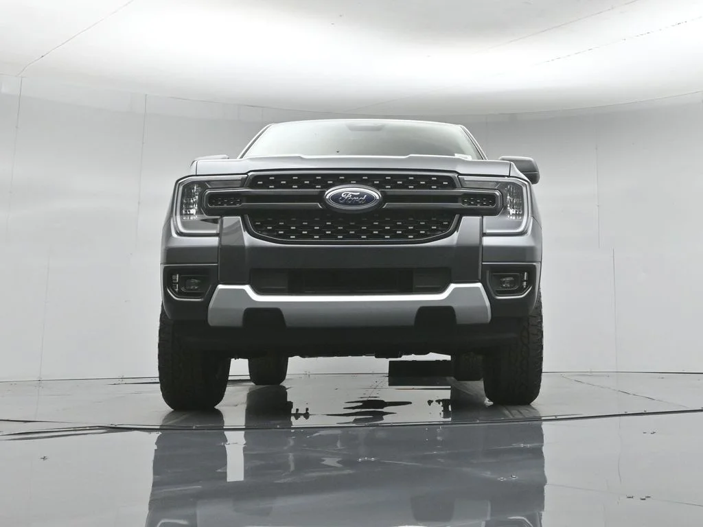 New 2026 Carbonized Gray Metallic Ford XLT image 42