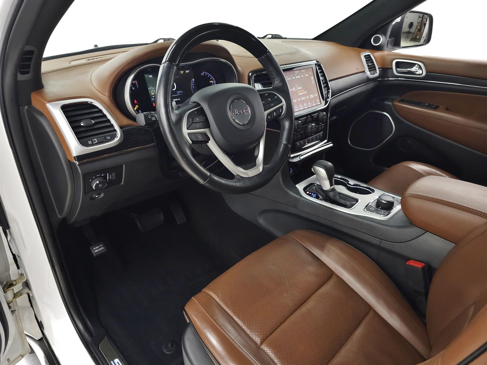 Used 2019 White Jeep Summit image 13