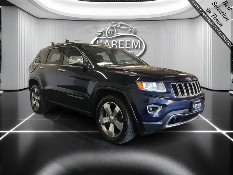 Used 2014 True Blue Pearlcoat Jeep Limited image 3