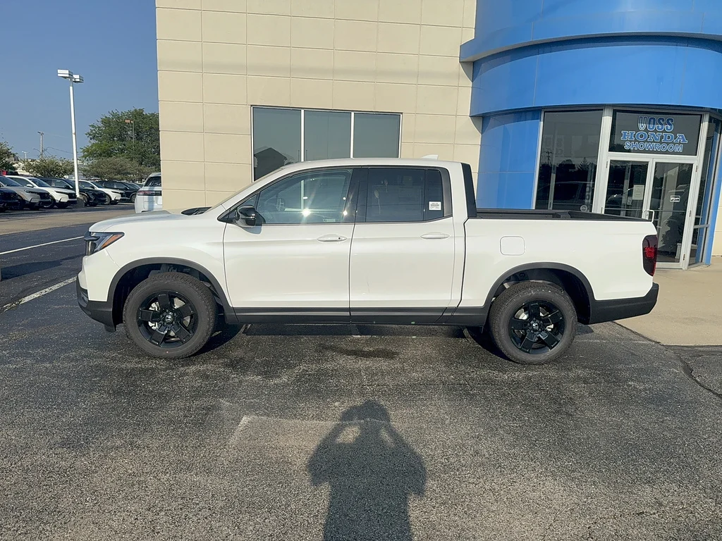 New 2026 Platinum White Pearl Honda Black Edition image 8
