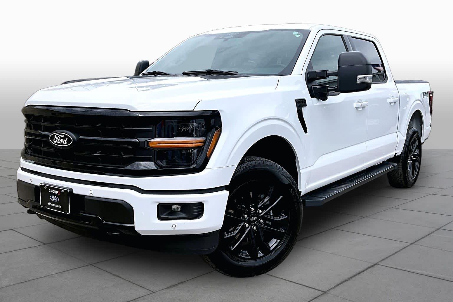 Used 2025 Oxford White Clearcoat Ford XLT image 41