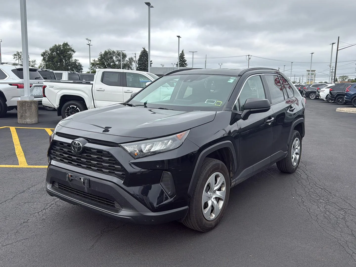 Used 2020 Midnight Black Metallic Toyota LE image 7