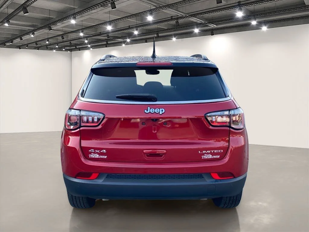 Used 2025 Red Hot Pearlcoat Jeep Limited image 6