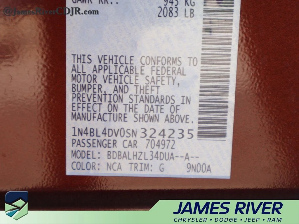 Used 2025 Red Nissan 2.5 SV image 38
