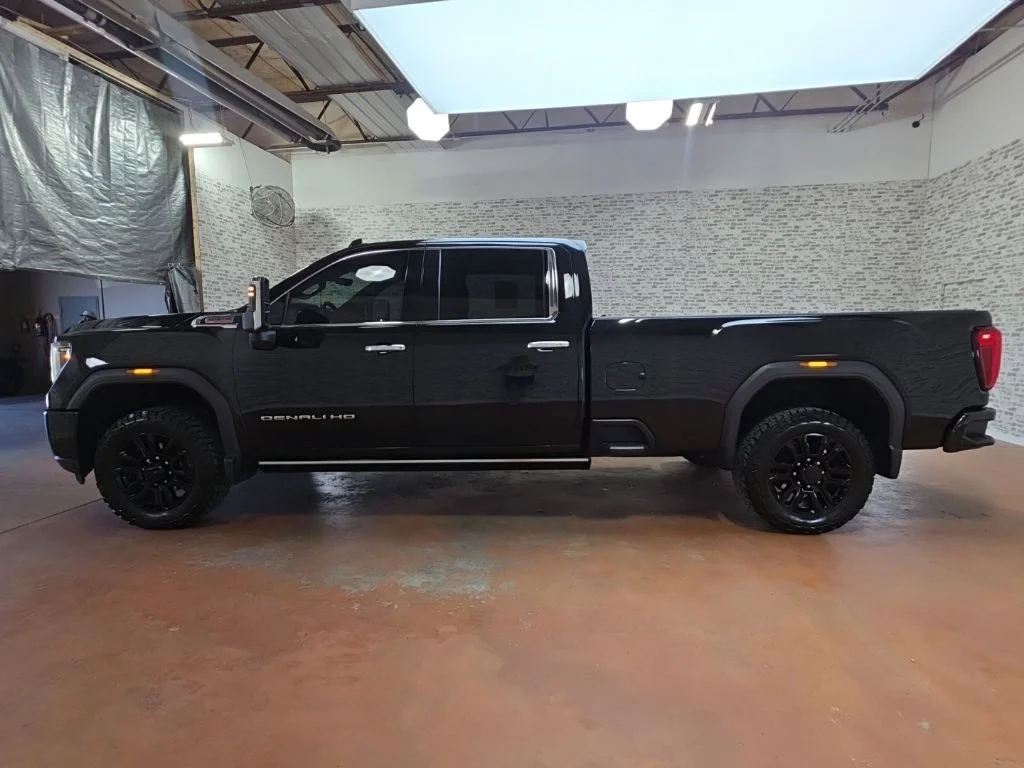 Used 2021 Ebony Twilight Metallic GMC Denali image 4