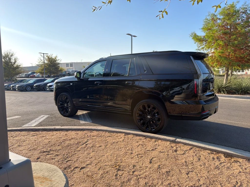 2026 Cadillac Escalade Platinum Sport - Photo 6