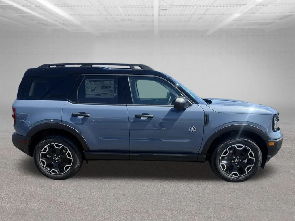 New 2026 Azure Gray Metallic Tri-Coat Ford Outer Banks® image 2