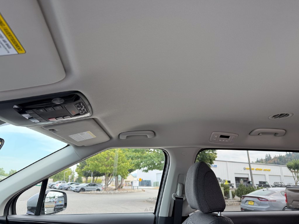 New 2027 Ceramic Silver Kia LX image 19