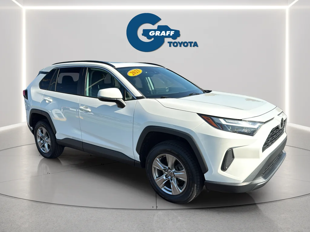 Used 2023 White Toyota XLE image 4