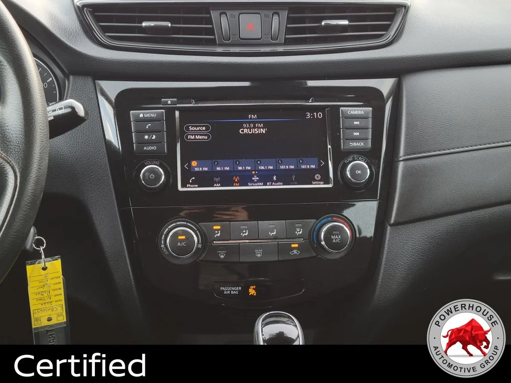 Used 2020 Blue Nissan S image 20