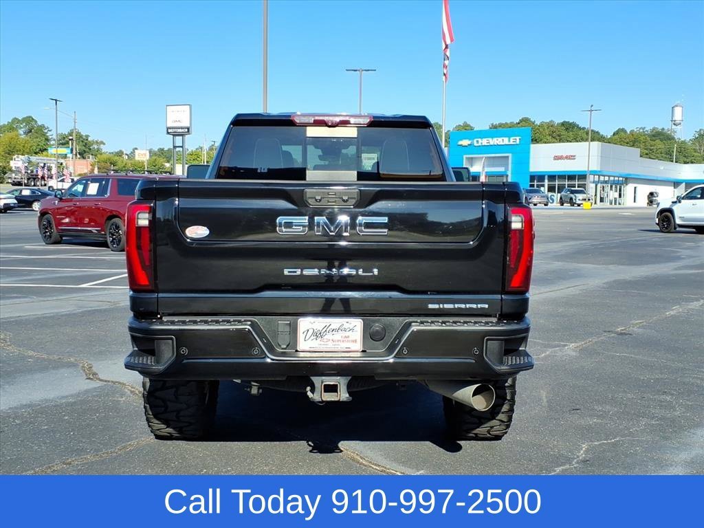 Used 2024 Onyx Black GMC Denali Ultimate image 5