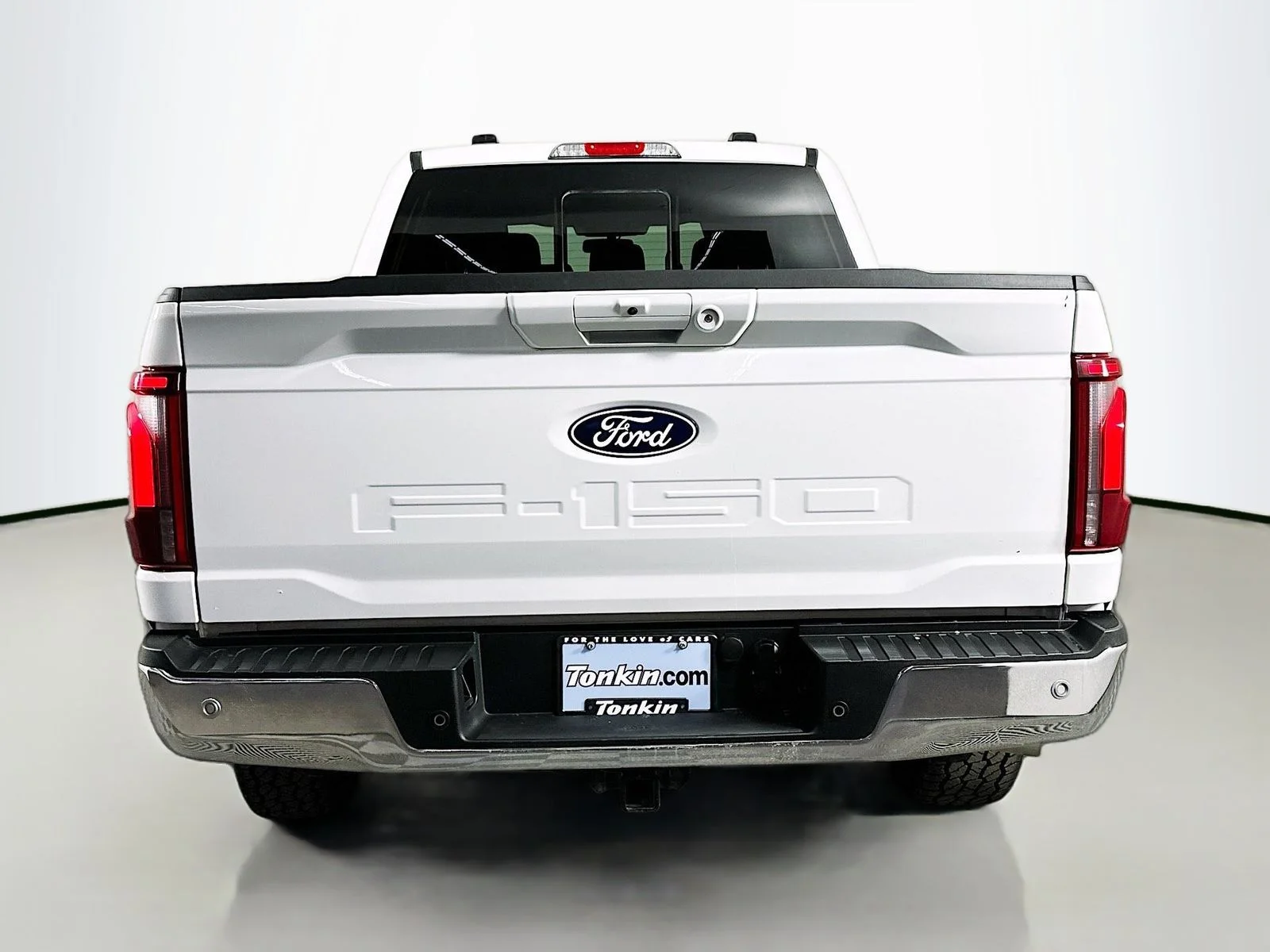 Used 2025 Oxford White Ford Lariat image 6