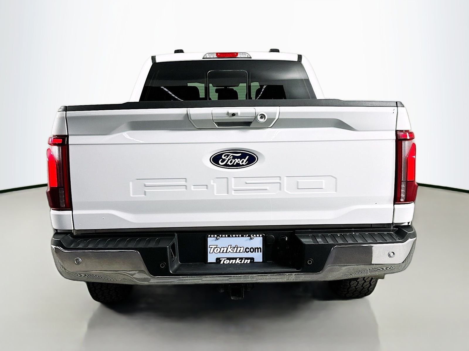 Used 2025 Oxford White Ford Lariat image 6