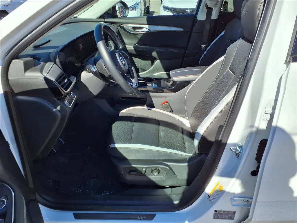 Used 2025 Summit White Buick Sport Touring image 17