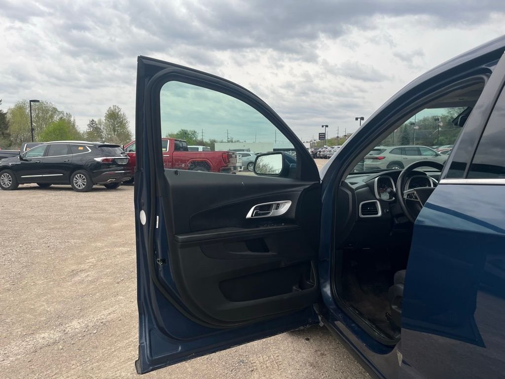 Used 2017 Patriot Blue Metallic Chevrolet LT image 15