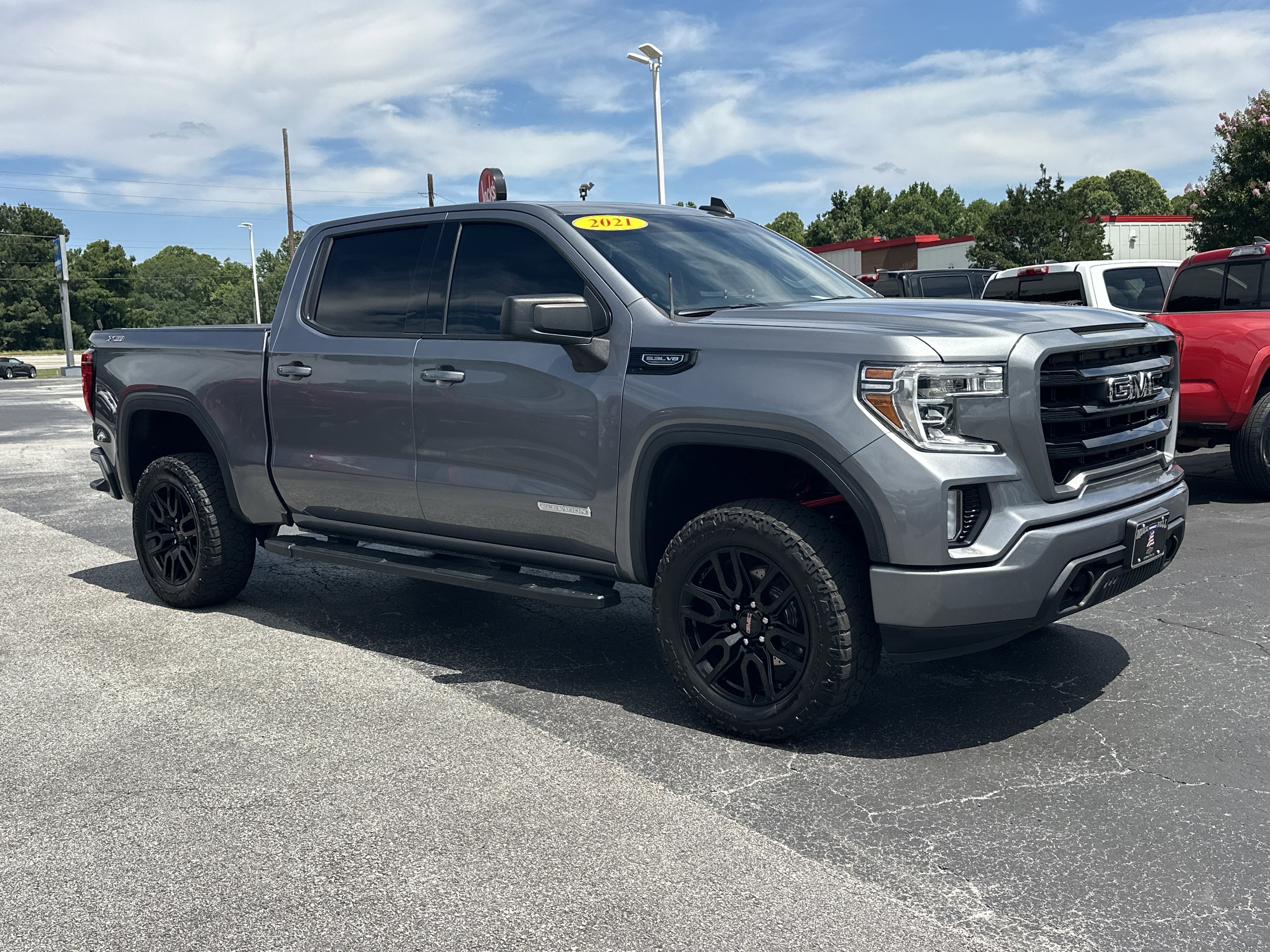 2021 GMC Sierra 4WD Crew Cab Short Box Elevation's photo
