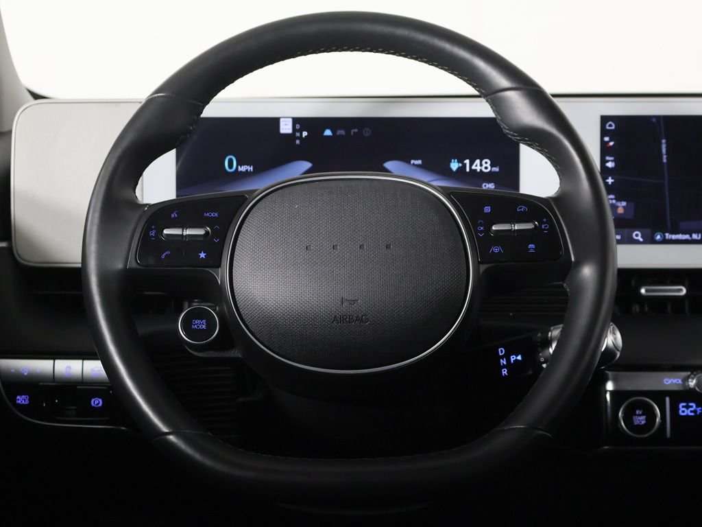 Used 2024 White Hyundai SEL image 35