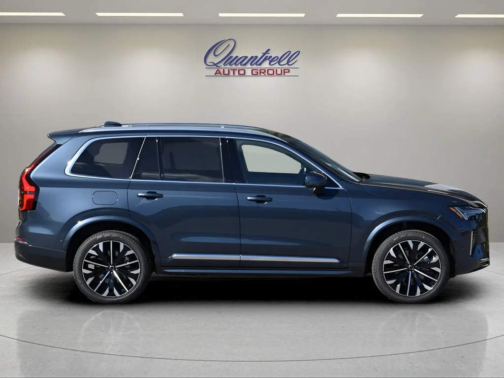 2026 Volvo XC90 Plus - Photo 3