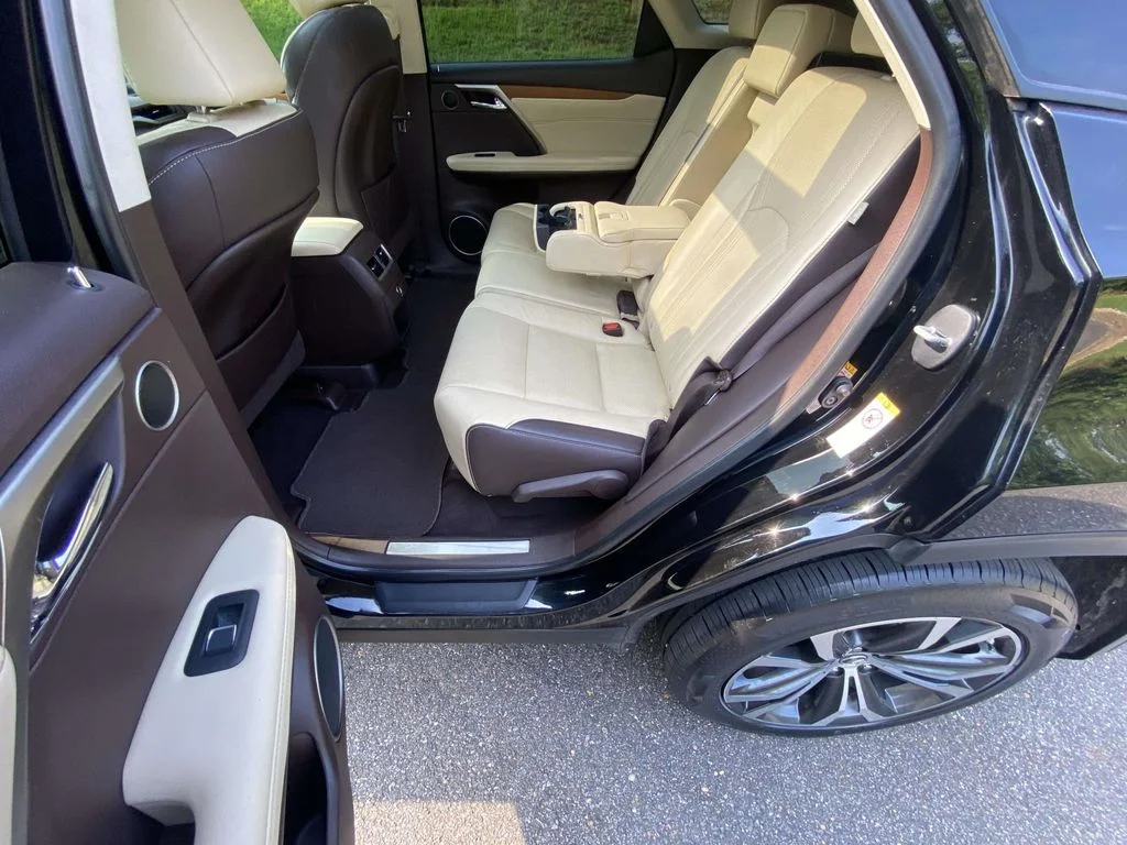 Used 2018 Obsidian Lexus Base image 10