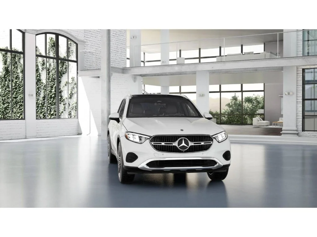 New 2027 White Mercedes-Benz GLC 300 image 8
