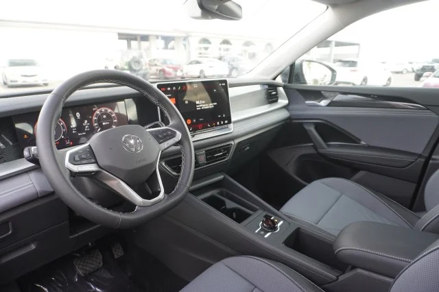 New 2026 Platinum Gray Metallic Volkswagen SE image 21