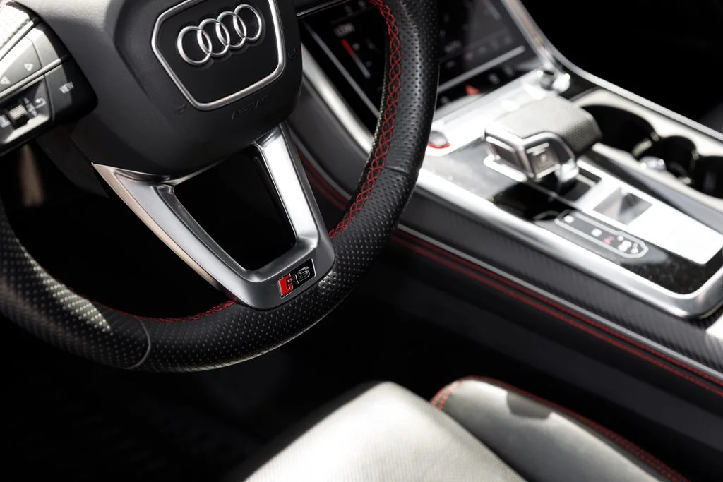 Used 2023  Audi 4.0T image 27
