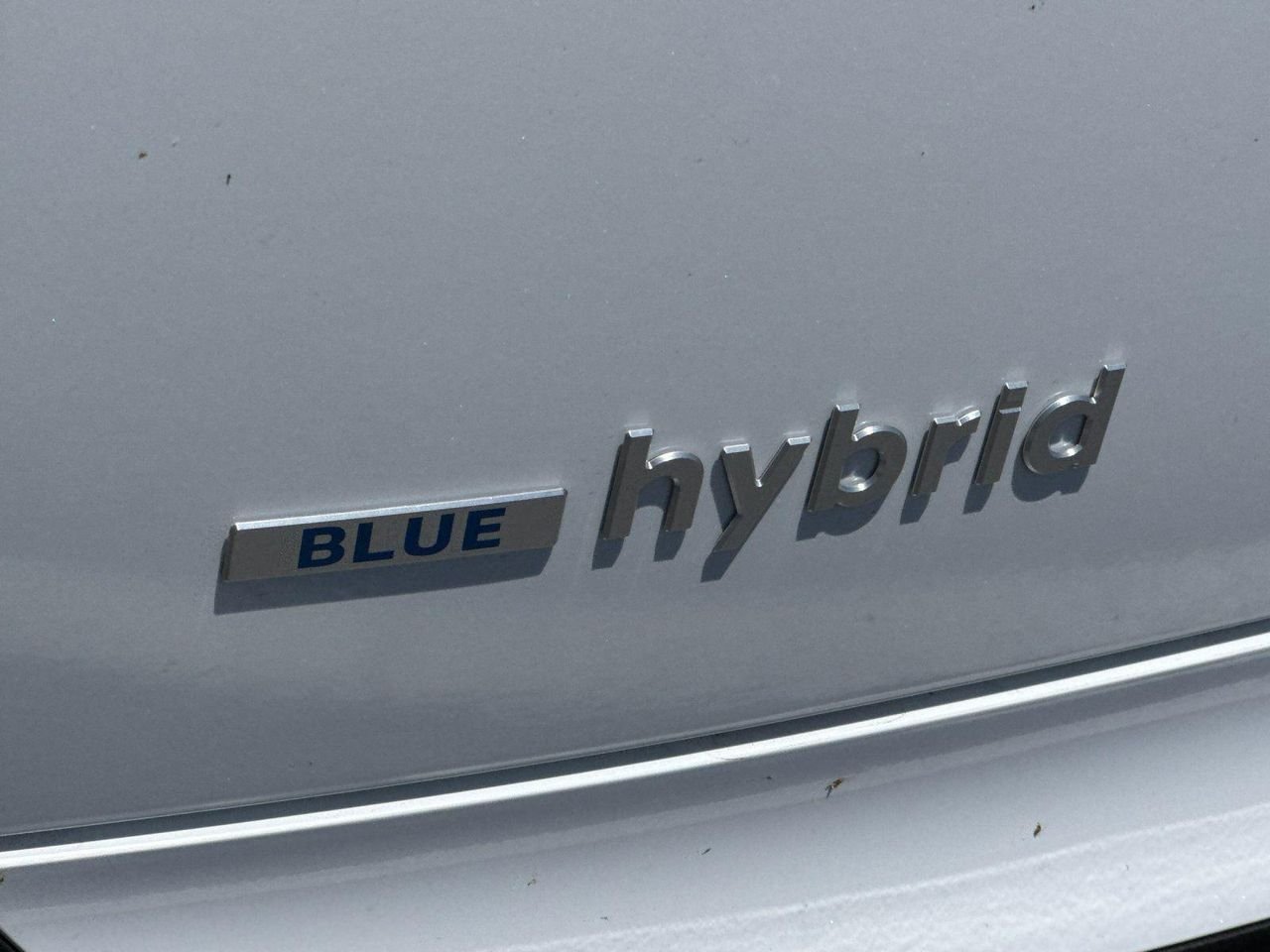 New 2026 White Hyundai Blue SEL Premium 7P image 25