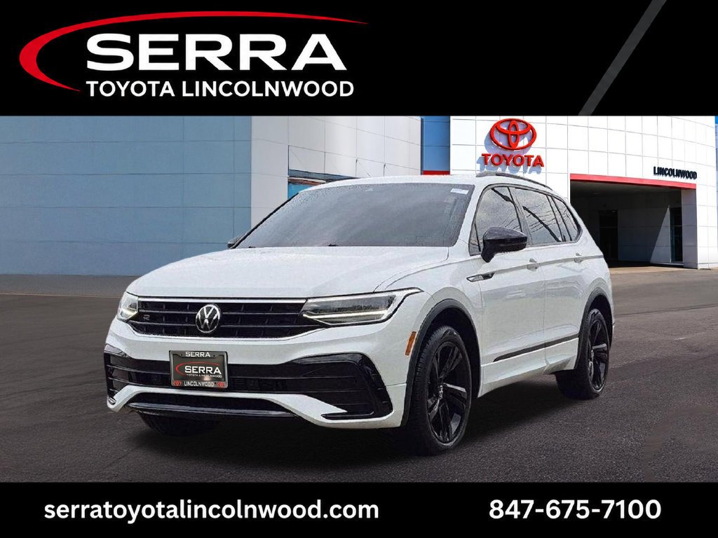 Used 2023 White Volkswagen 2.0T SE R-Line Black image 1