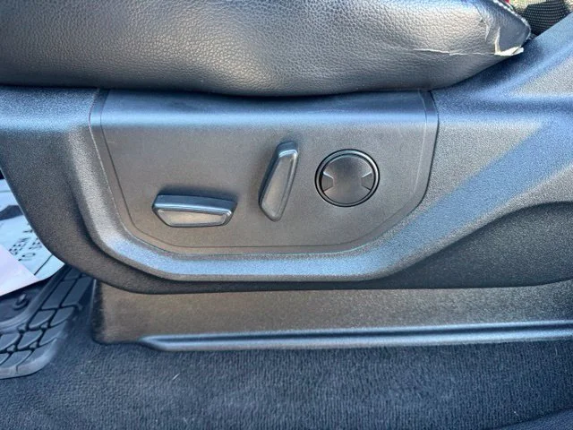 Used 2021 Blue Ford Lariat image 22