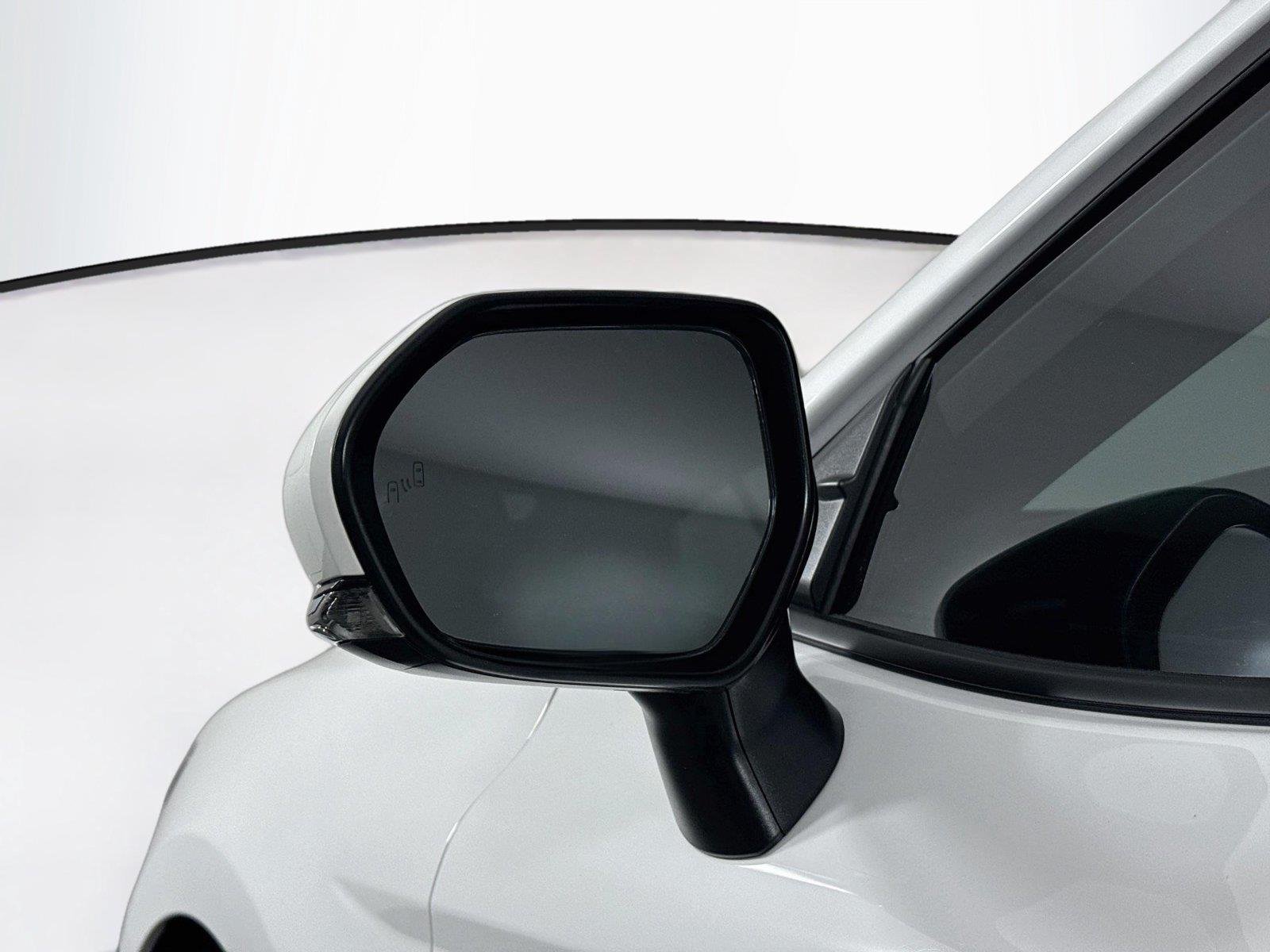 Certified Used 2025 Ice Cap Toyota SE image 5