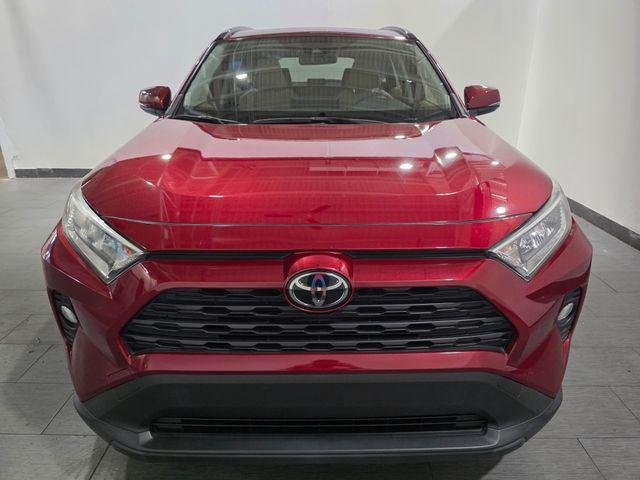 Certified Used 2019 RUBY FLARE PEARL Toyota  image 8