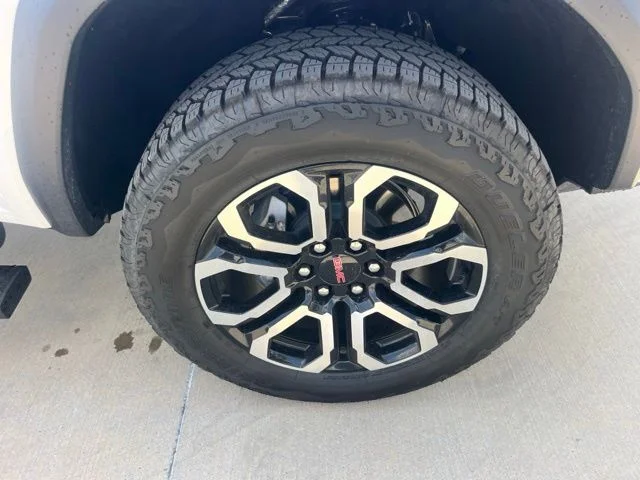 Used 2026 White GMC AT4 image 8