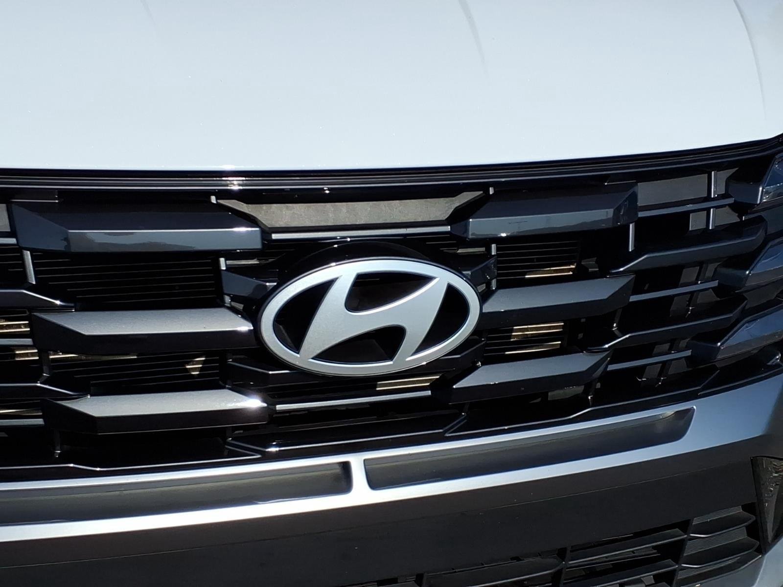 Used 2025 Serenity White Pearl Hyundai SEL Convenience image 14