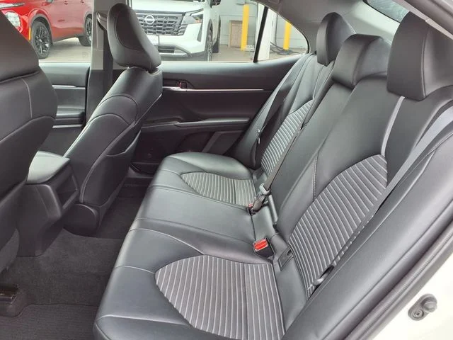 Used 2022 White Toyota SE image 19