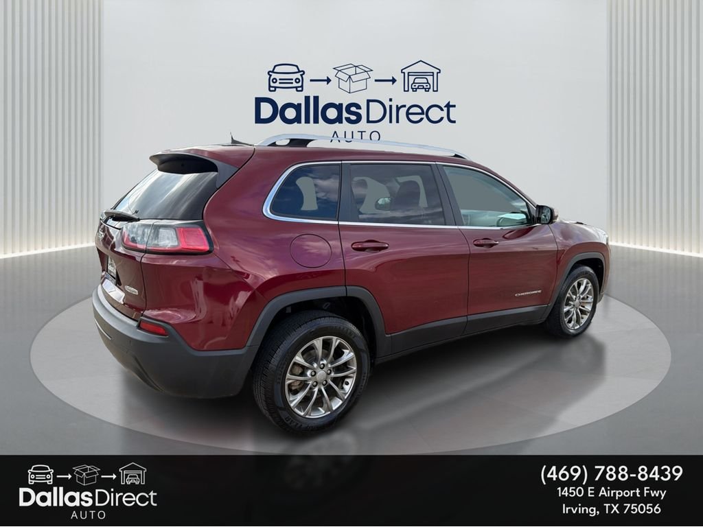Used 2019 Velvet Red Pearlcoat Jeep Latitude Plus image 6