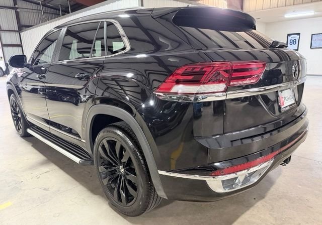 Used 2021 Black Volkswagen 3.6L V6 SEL R-Line image 5