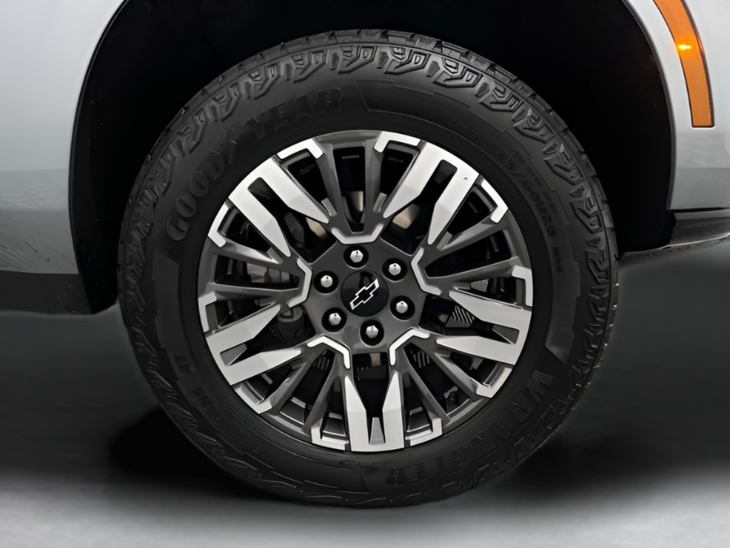 Used 2025 Sterling Gray Metallic Chevrolet Z71 image 51