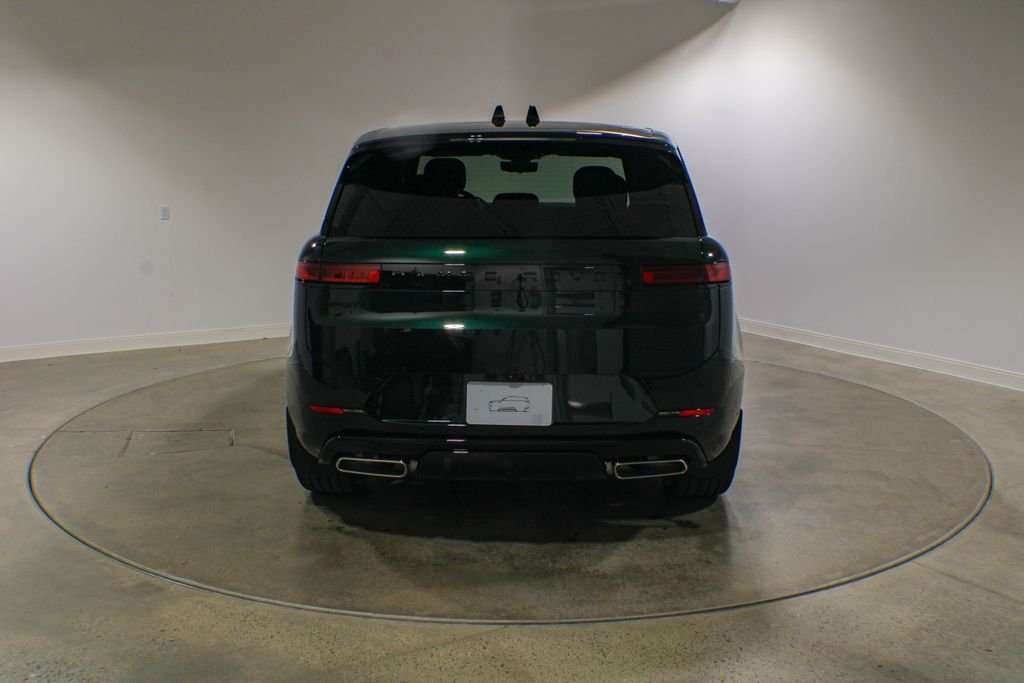 New 2026 British Racing Green Land Rover Dynamic SE image 5