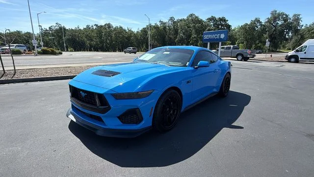 2025 Ford Mustang GT Fastback's photo