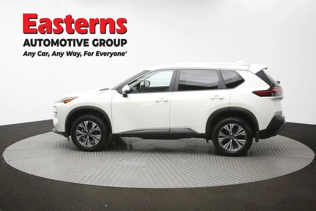Used 2023 White Nissan SV image 62