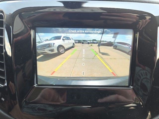 Certified Used 2019 Granite Crystal Metallic Clearcoat Jeep Altitude image 19