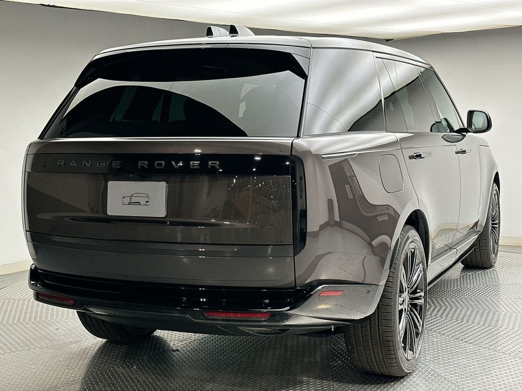 New 2026 Charente Grey LAND ROVER SE 7 Seats image 11
