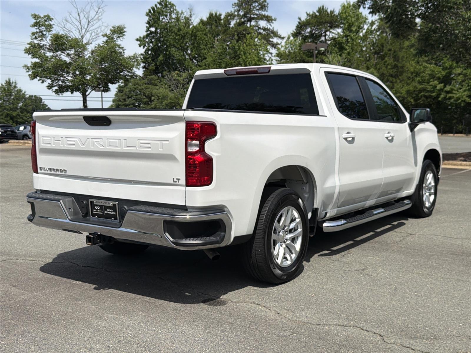 Used 2020 Iridescent Pearl Tricoat Chevrolet LT image 26