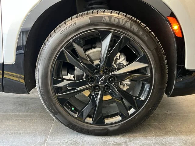Used 2021 Silver Ice Metallic Chevrolet RS image 14