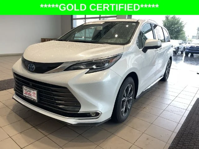 2025 Toyota Sienna Platinum - Photo 12