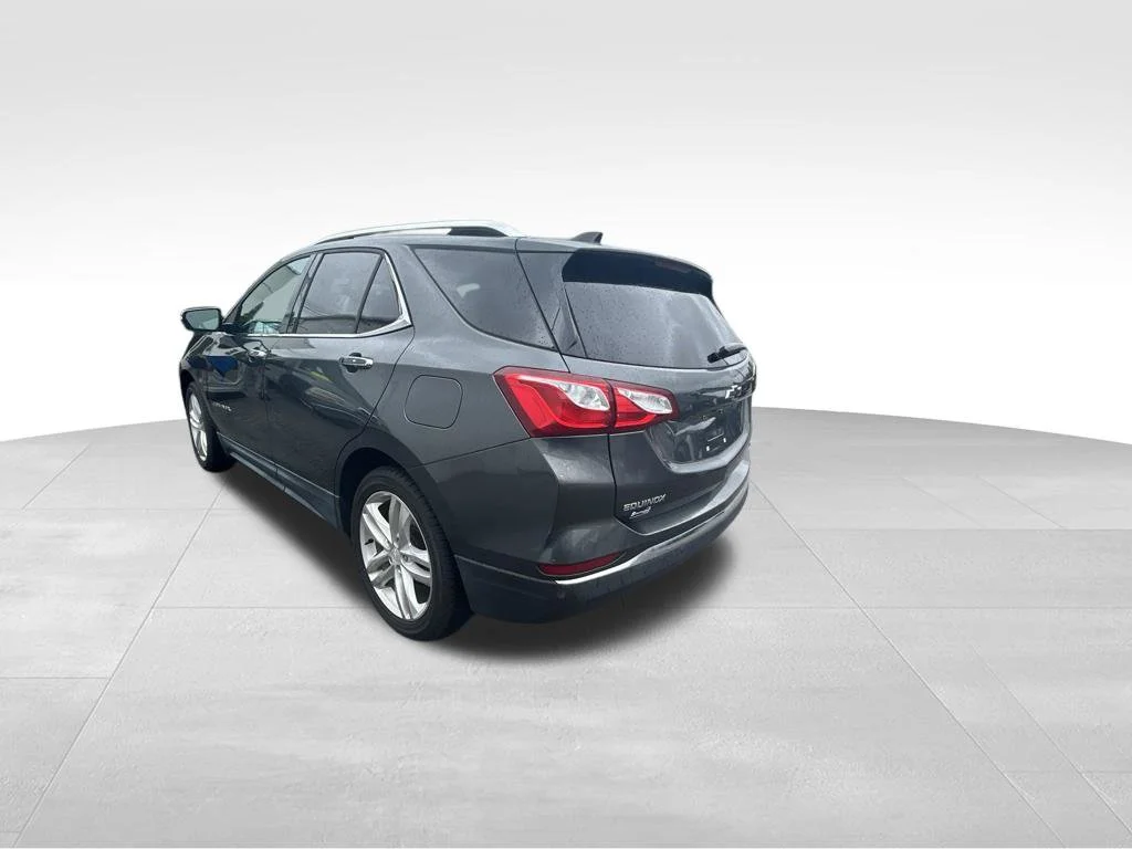 Used 2018 Gray Chevrolet Premier image 4